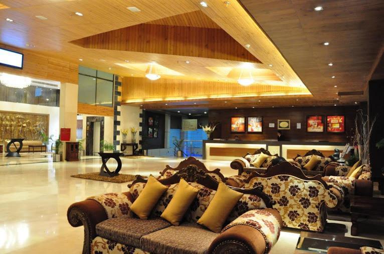 The Victoria Grand Hotel & Spa カソーリ エクステリア 写真